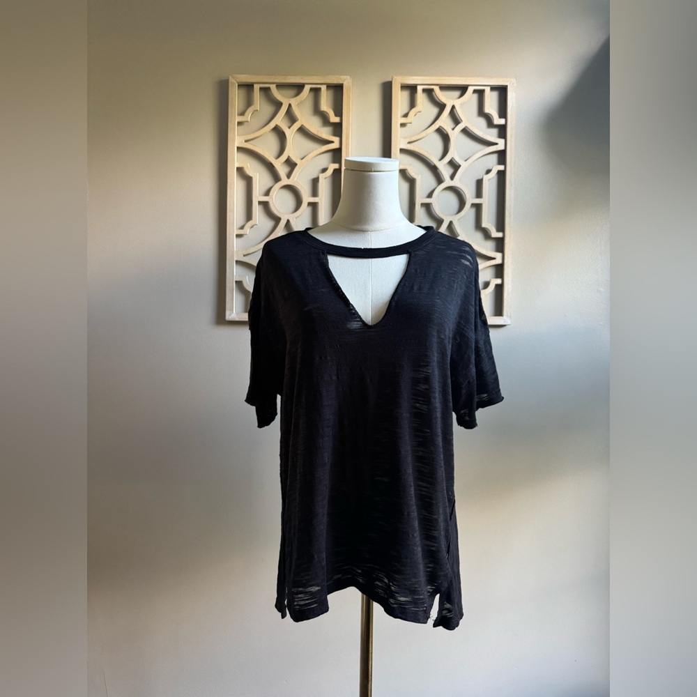 We The Free Black Short Sleeve V-Neck Top